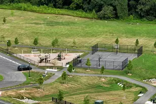 1807 Colt Ln, Frederick, MD 21702 - Photo 3