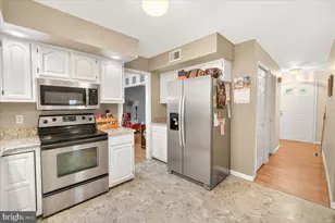 2703 Meadow Ridge Ct, Myersville, MD 21773 - Photo 7