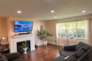 6827 Larkspur Square, Frederick, MD 21703 - Photo 25