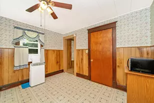 7 W B St, Brunswick, MD 21716 - Photo 11