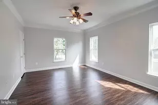 2150 Chestnut Ln, Frederick, MD 21702 - Photo 9