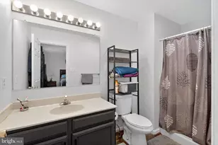 2421 Dunmore Ct, Frederick, MD 21702 - Photo 5