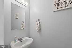 2421 Dunmore Ct, Frederick, MD 21702 - Photo 7