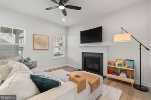 203 Baughmans Ln, Frederick, MD 21702 - Photo 23