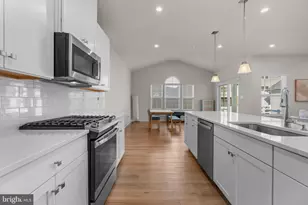 203 Baughmans Ln, Frederick, MD 21702 - Photo 9