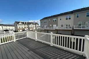 1554 Wilmer Park Ln, Frederick, MD 21703 - Photo 3