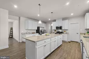 5245 Red Maple Dr, Frederick, MD 21703 - Photo 9