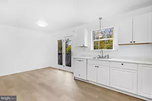 1227 Dahlia Ln, Frederick, MD 21703 - Photo 11