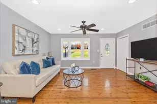 11378 Canary Dr, Ijamsville, MD 21754 - Photo 3