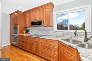 11378 Canary Dr, Ijamsville, MD 21754 - Photo 7