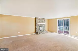 6506 Carrie Lynn Ct, Mount Airy, MD 21771 - Photo 3