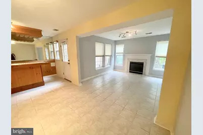 6101 Newport Terrace, Frederick, MD 21701 - Photo 3