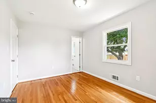 3805 Bedford Dr, Jefferson, MD 21755 - Photo 11