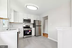 3805 Bedford Dr, Jefferson, MD 21755 - Photo 5