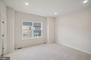 2513 Gatwick Ln, Frederick, MD 21701 - Photo 11