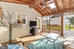 2181 E Greenleaf Dr, Frederick, MD 21702 - Photo 19