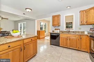 2181 E Greenleaf Dr, Frederick, MD 21702 - Photo 11