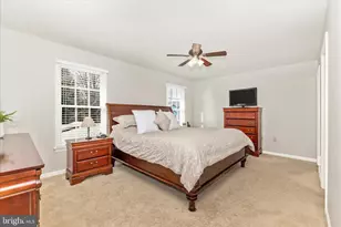 2181 E Greenleaf Dr, Frederick, MD 21702 - Photo 21