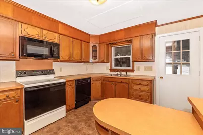 215 Broad Street, Middletown, MD 21769 - Photo 15