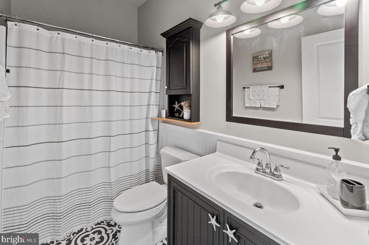 12563 Quiet Stream Ct, Mount Airy MD exterior