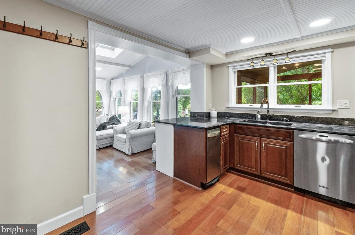 4304 Bartholows Rd, Mount Airy MD  21771-4916 exterior