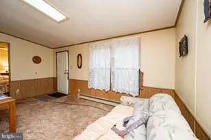 210 Lakeview Dr, Grantsville, MD 21536 - Photo 3