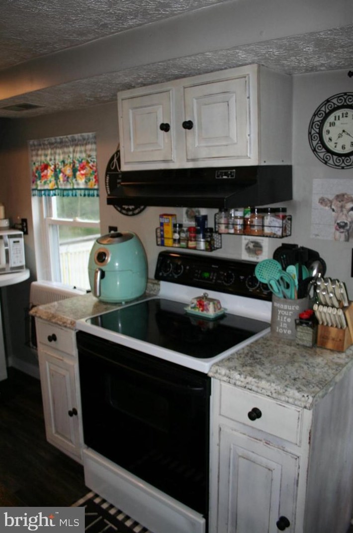 3040 Dublin Rd, Street MD 21154-1811 exterior