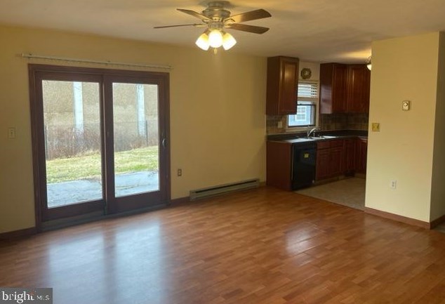 39 Hillman Ct, Aberdeen MD  21001-2406 exterior