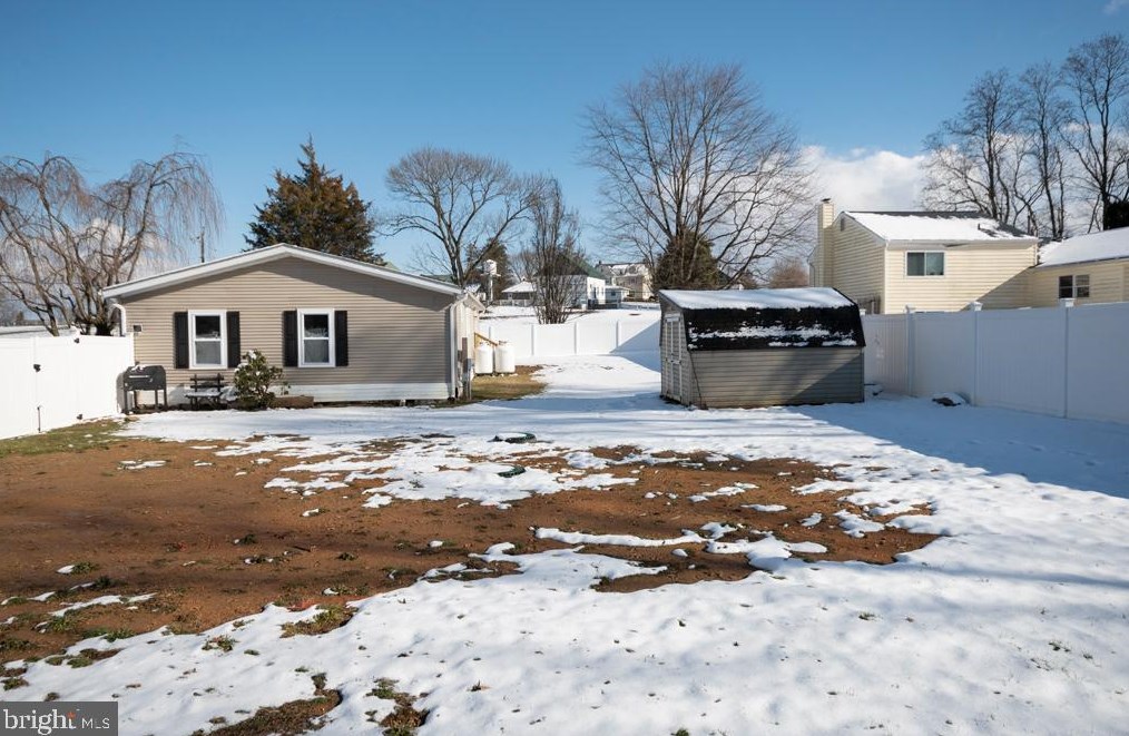 2202 Gregory Dr, Forest Hill MD  21050-1928 exterior