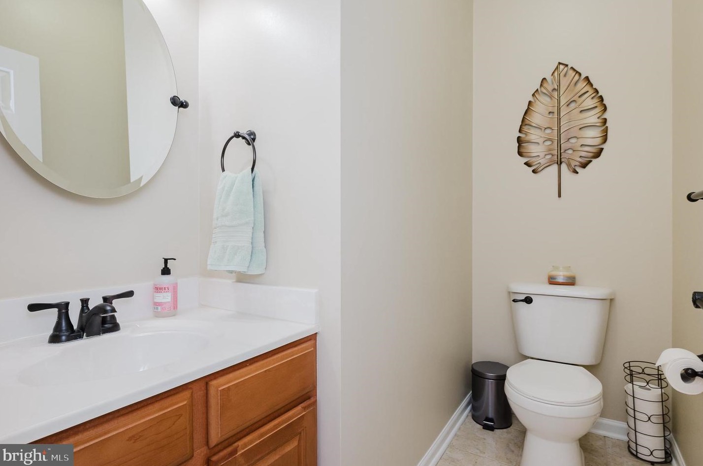 4727 Thistle Hill Dr, Aberdeen MD  21001-2651 exterior
