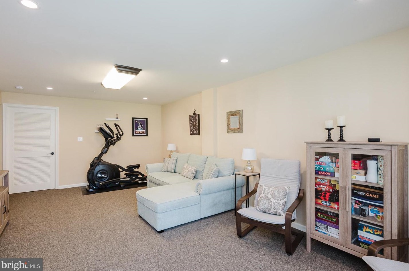 4727 Thistle Hill Dr, Aberdeen MD  21001-2651 exterior