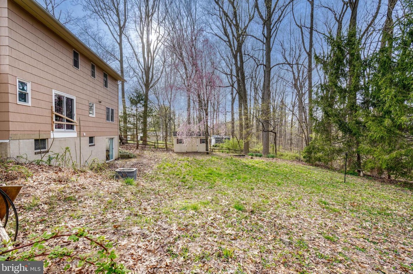 2121 Buell Dr, Fallston MD  21047-2056 exterior