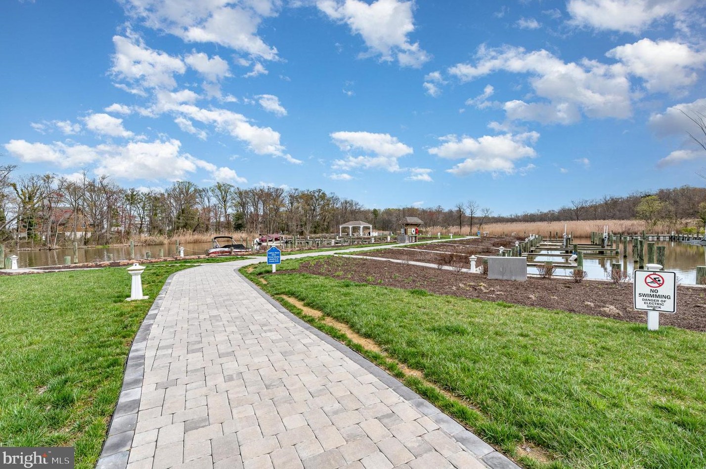 333 Marina Ave, Aberdeen MD  21001-4204 exterior