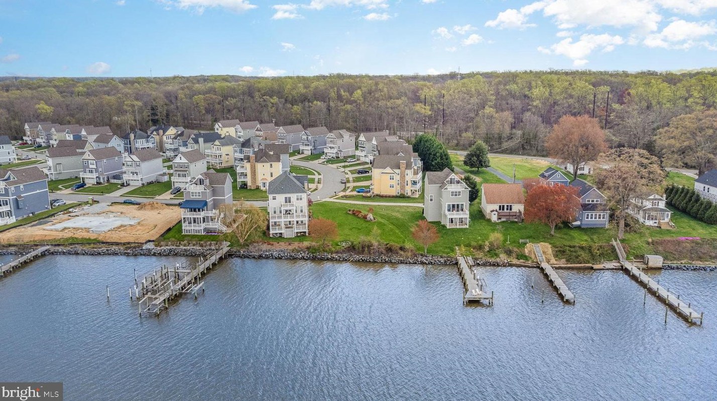 333 Marina Ave, Aberdeen MD  21001-4204 exterior