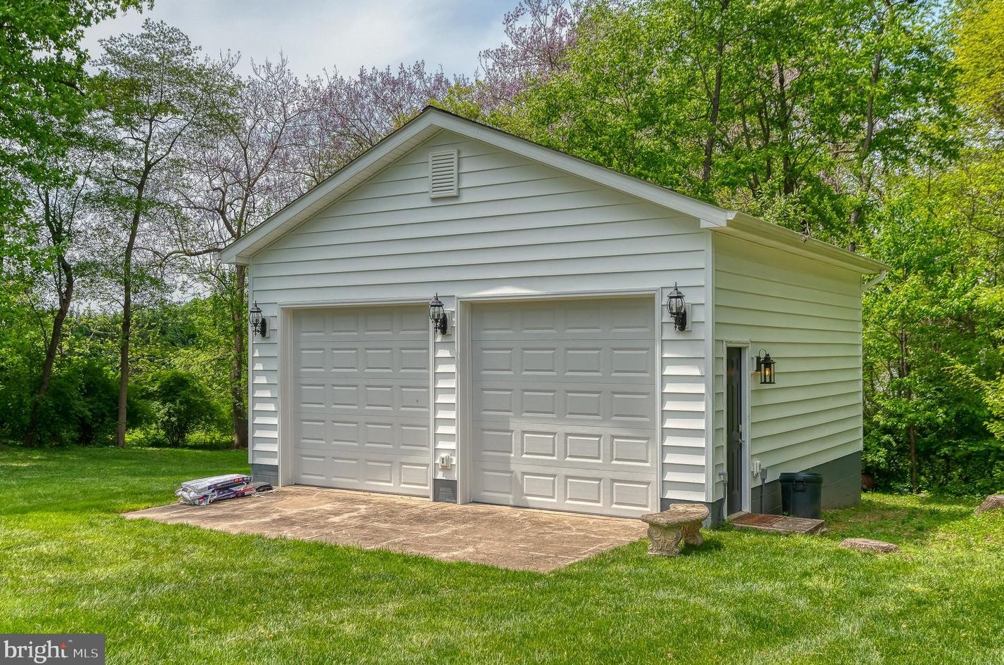 2500 Rochelle Dr, Fallston MD  21047-2209 exterior