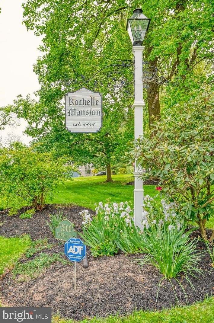 2500 Rochelle Dr, Fallston MD  21047-2209 exterior