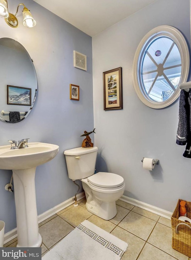 5234 Font Ave, Ellicott MD 21043-7003 exterior