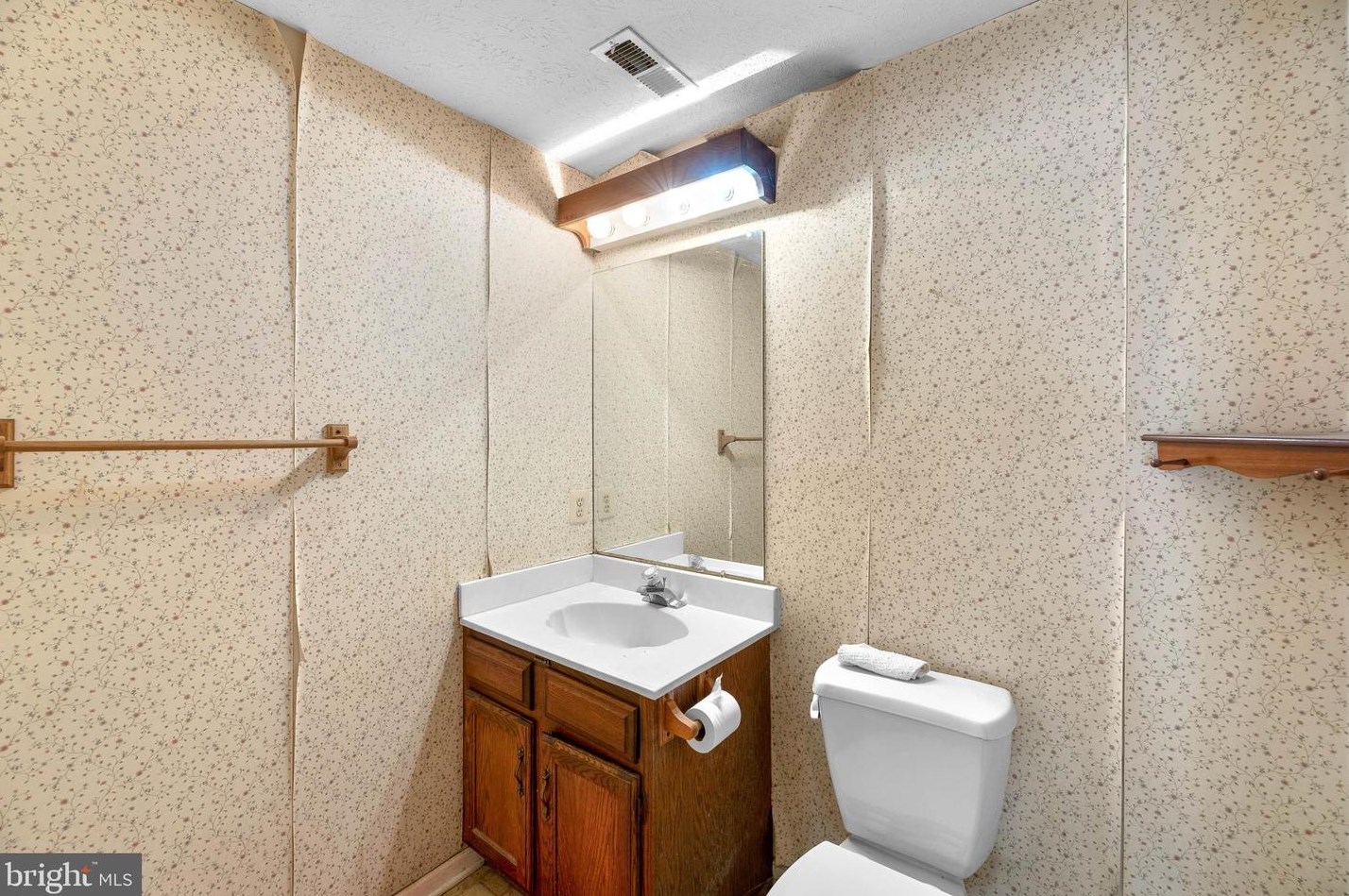 6423 Rockledge Ct, Baltimore MD  21075-5453 exterior