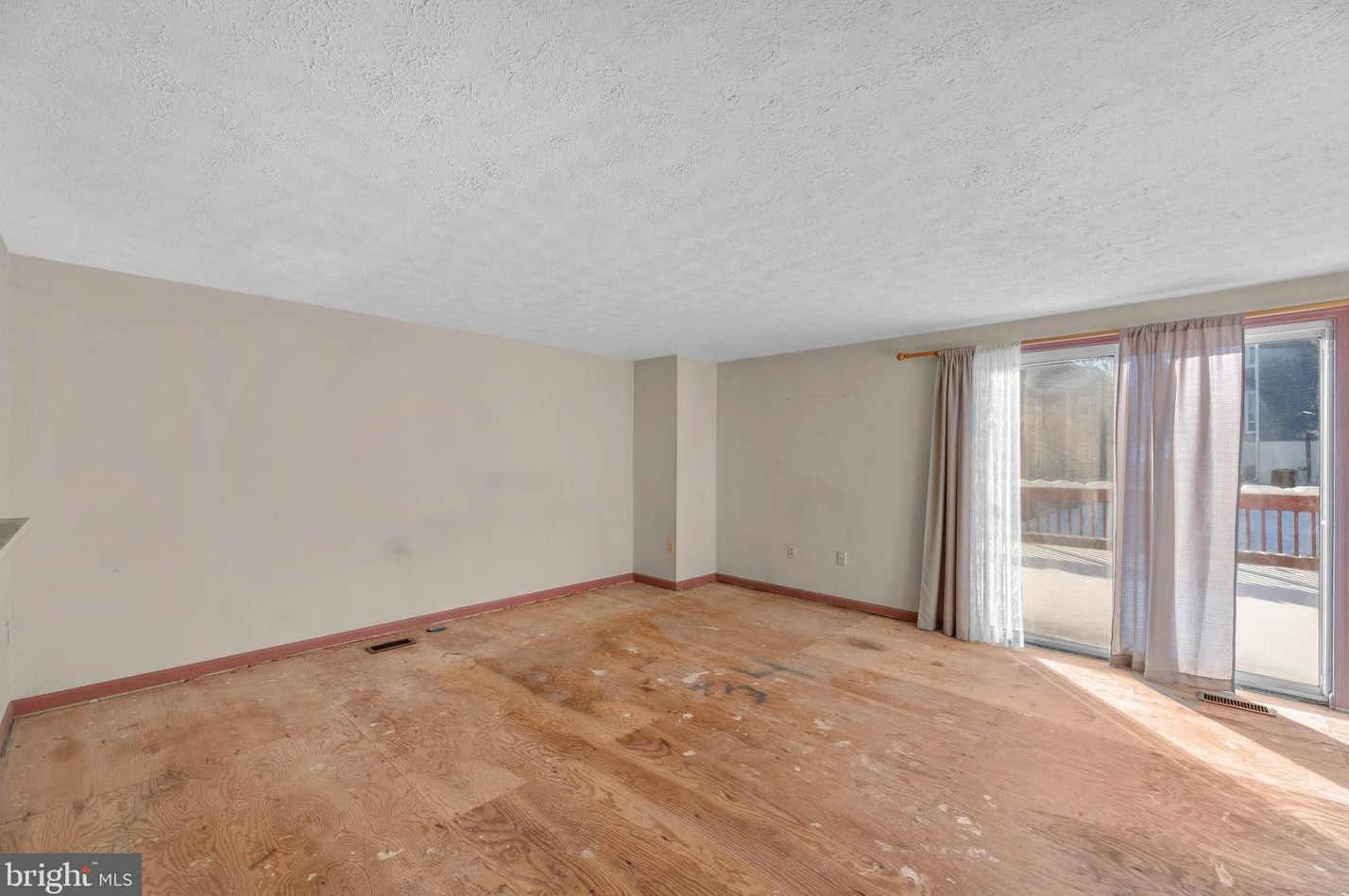 6423 Rockledge Ct, Baltimore MD  21075-5449 exterior