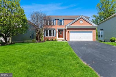 4655 Huntley Drive - Photo 1