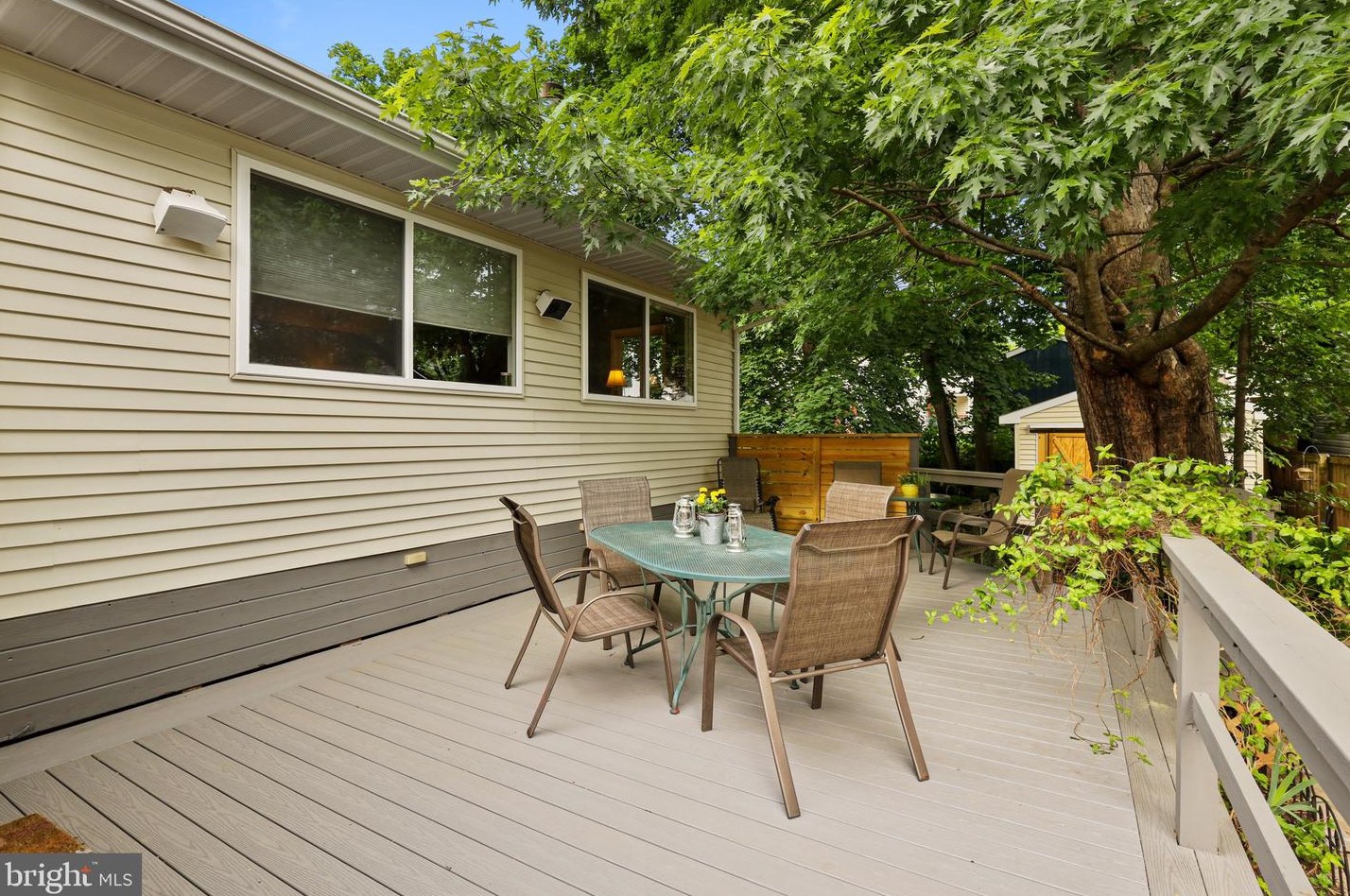 3633 Valley Rd, Ellicott MD 21042-5232 exterior