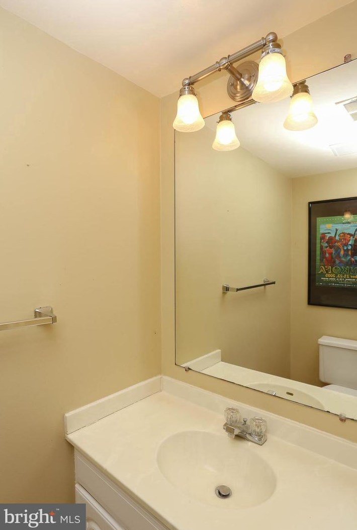 4730 Hallowed Strm, Ellicott MD  21042-5965 exterior