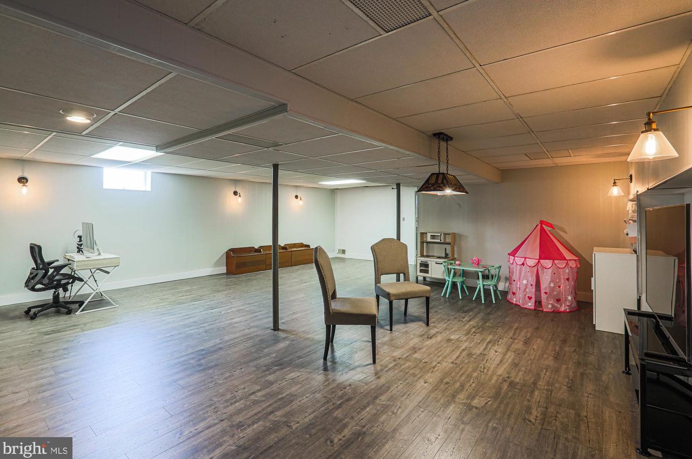 12217 Ioka Ct, Ellicott MD 21042-1328 exterior