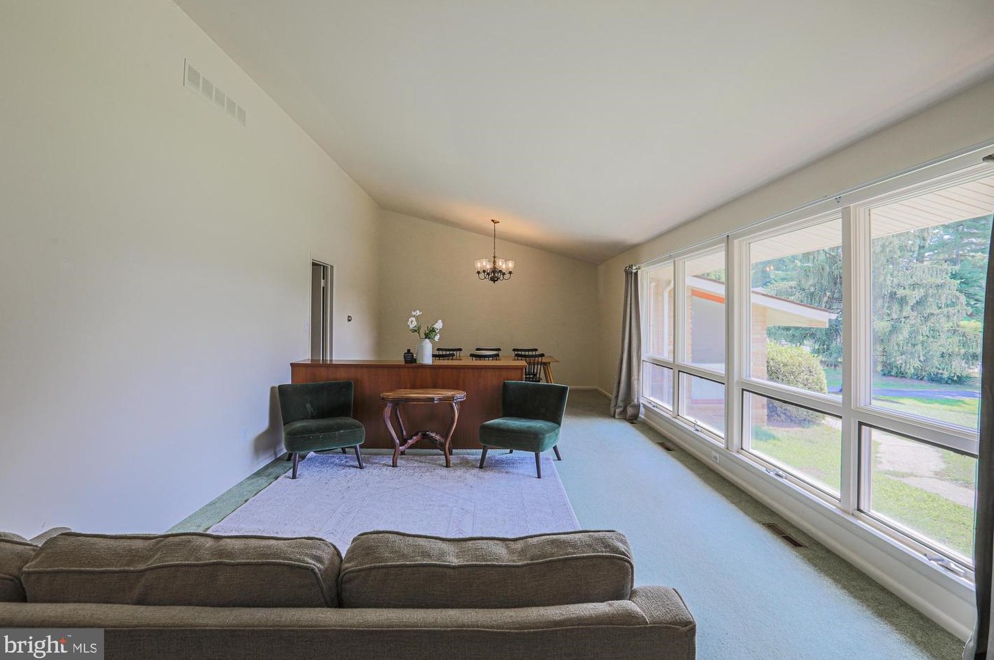 12217 Ioka Ct, Ellicott MD 21042-1328 exterior