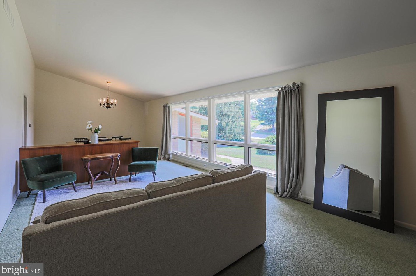 12217 Ioka Ct, Ellicott MD 21042-1328 exterior