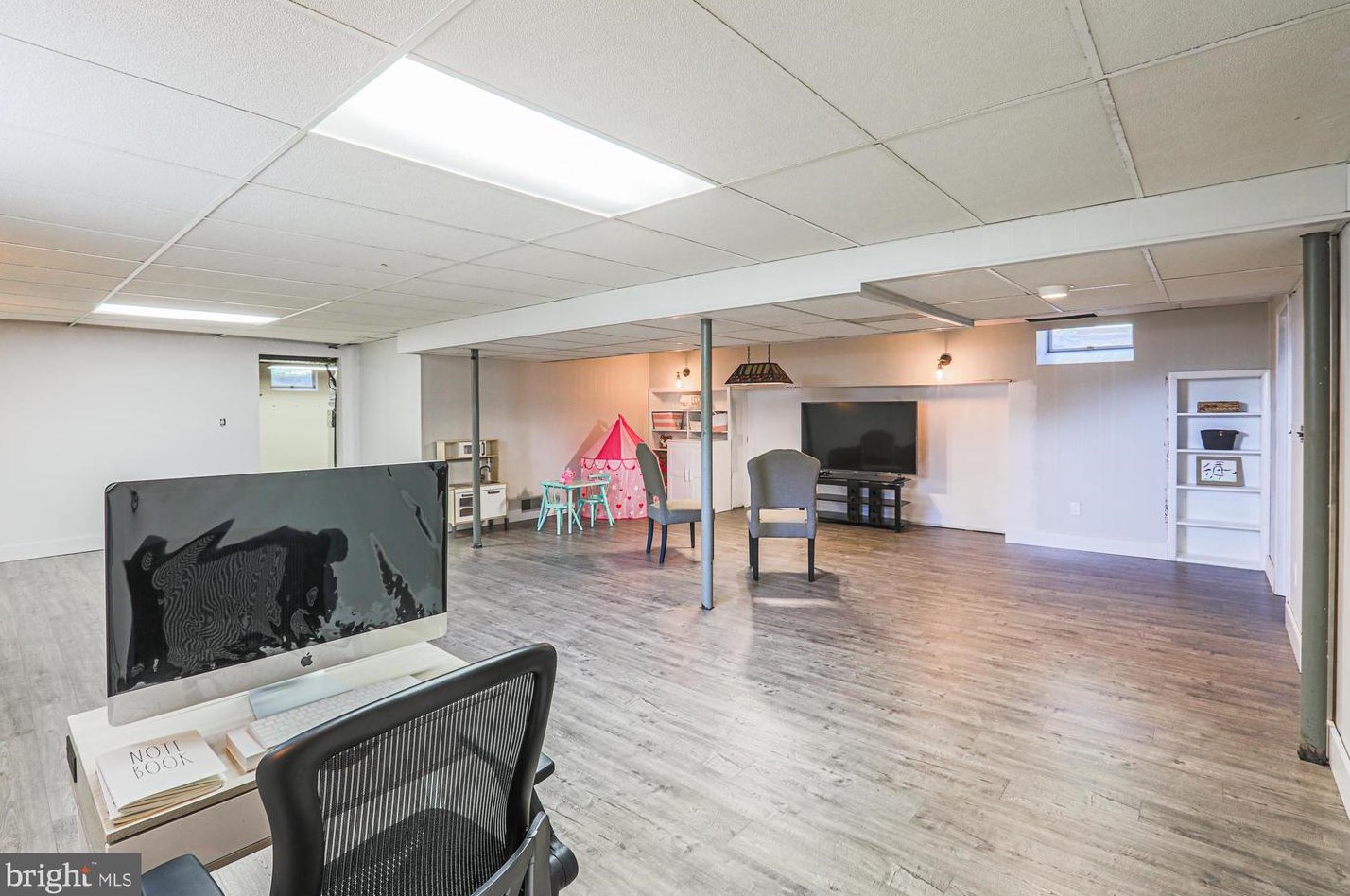 12217 Ioka Ct, Ellicott MD 21042-1328 exterior