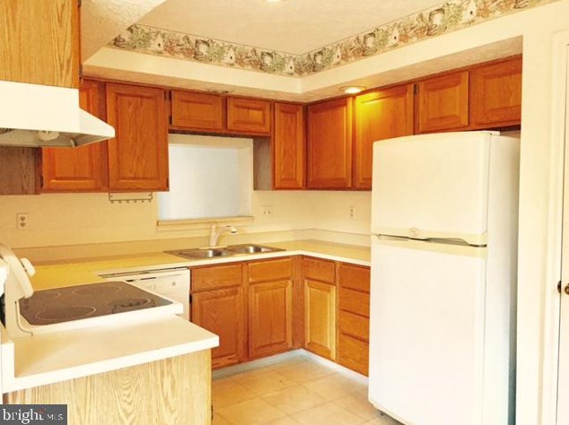 8026 Brightwood Ct, Ellicott MD  21043-7933 exterior