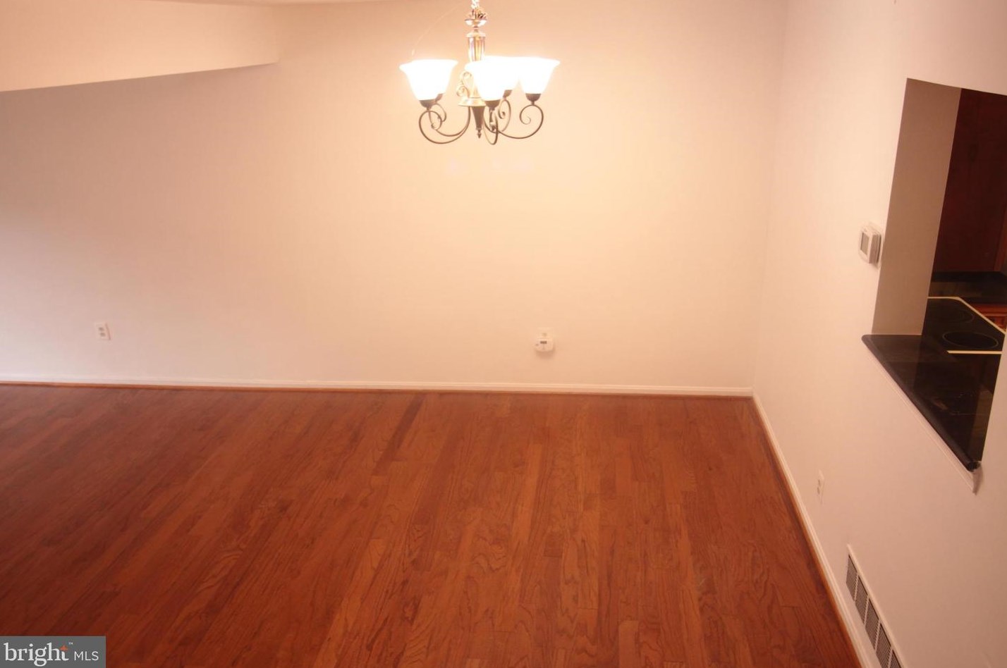 8623 Manahan Dr, Ellicott MD  21043-5455 exterior