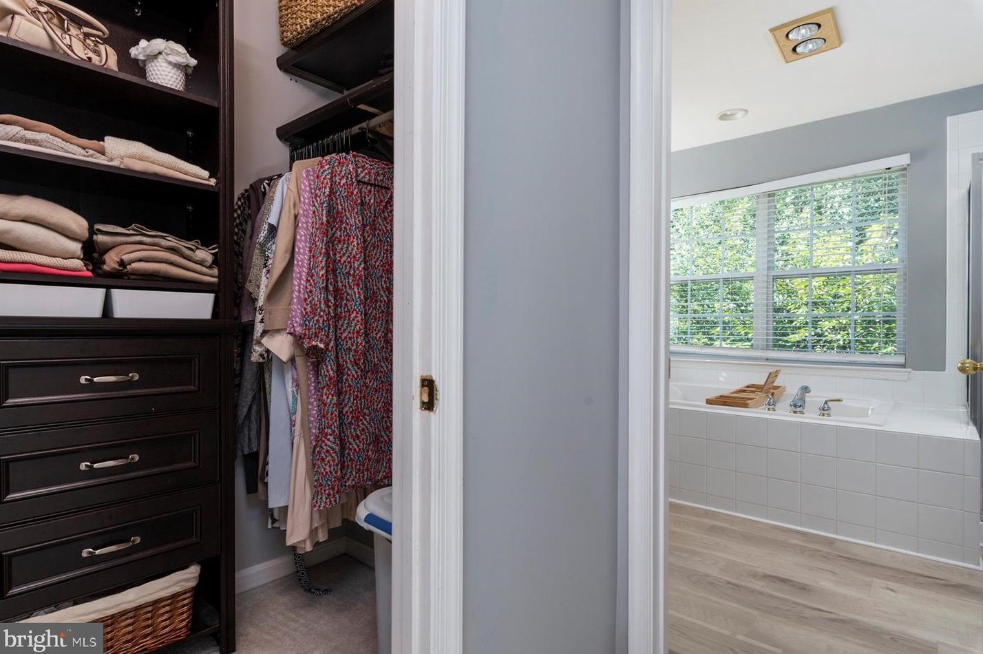 4313 English Morning Ln, Ellicott MD 21043-6790 exterior