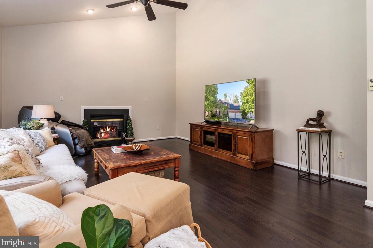 4313 English Morning Ln, Ellicott MD 21043-6790 exterior